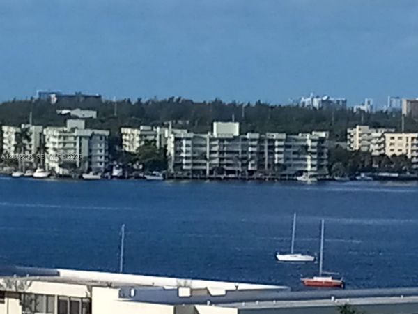 18021 Biscayne Blvd , Unit 1101, Aventura, FL 33160