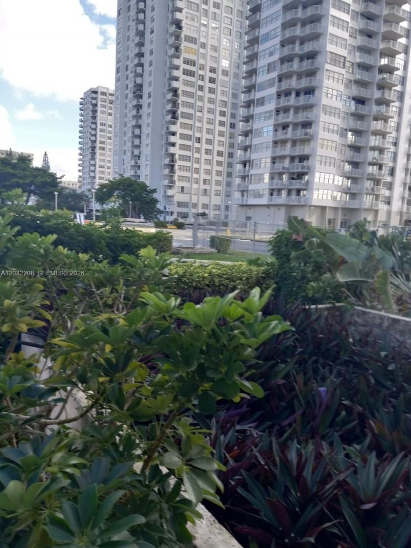 18021 Biscayne Blvd , Unit 1101, Aventura, FL 33160 Photo