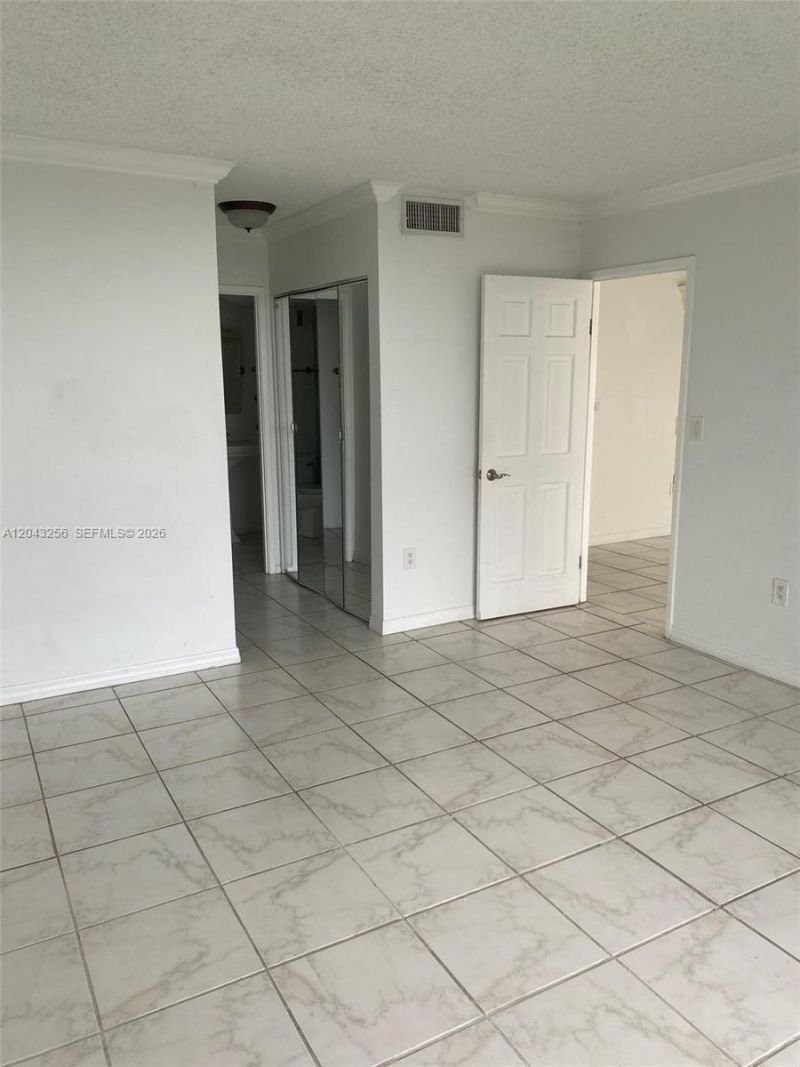 1301 NE Miami Gardens Dr , Unit 701W, Miami, FL 33179 Photo