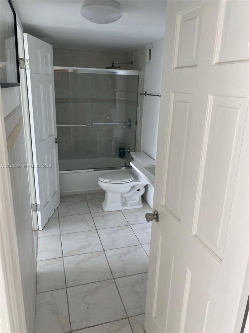 1301 NE Miami Gardens Dr , Unit 701W, Miami, FL 33179 Photo