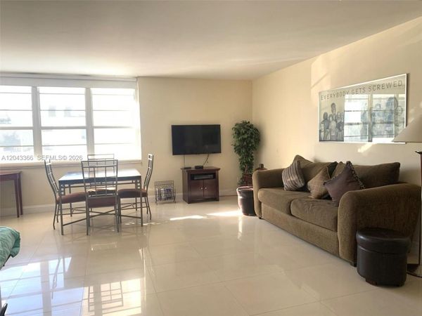 100 Lincoln Rd , Unit 316, Miami Beach, FL 33139