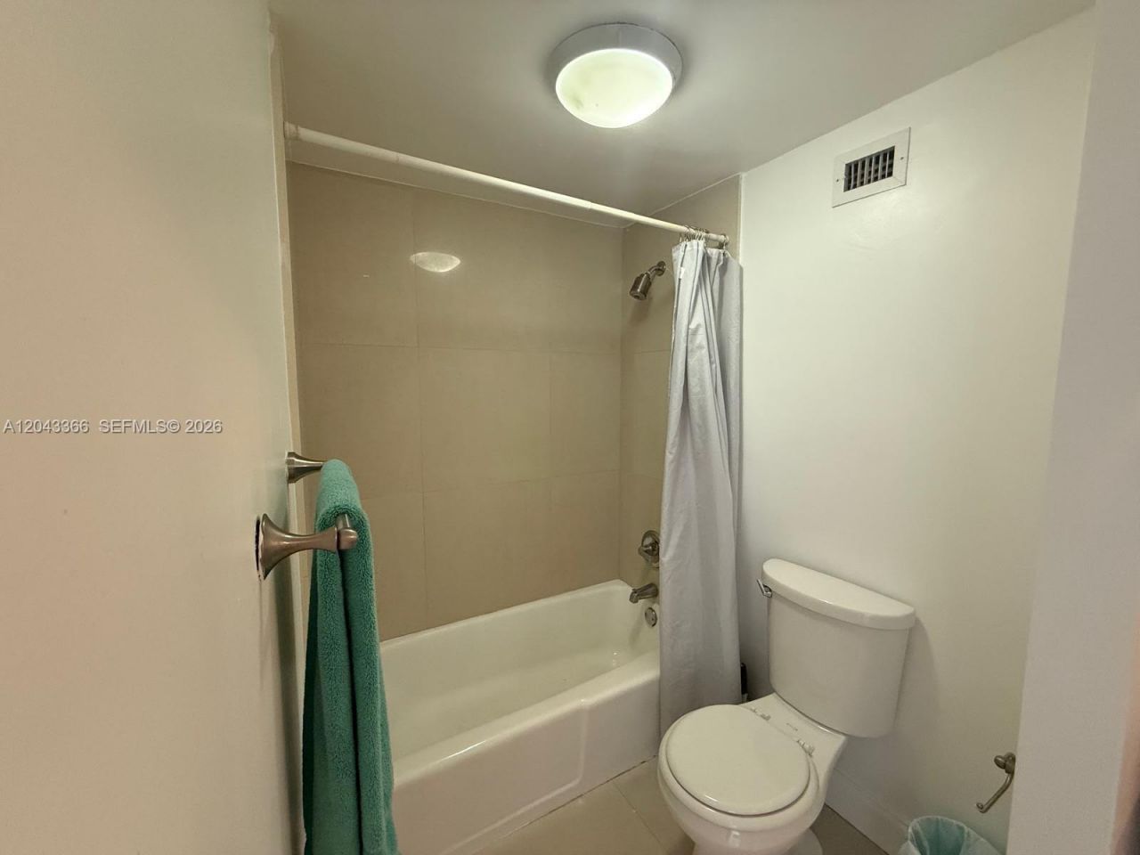 100 Lincoln Rd , Unit 316, Miami Beach, FL 33139 Photo