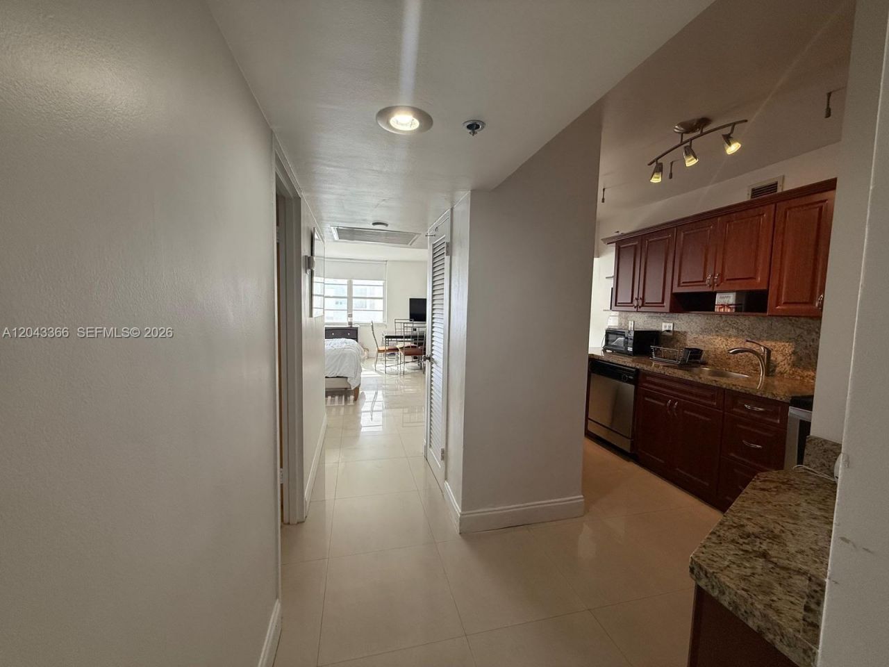 100 Lincoln Rd , Unit 316, Miami Beach, FL 33139 Photo