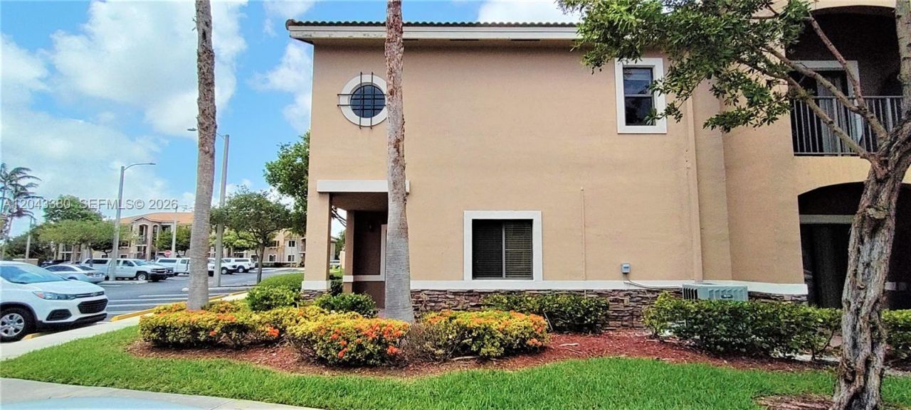22911 SW 88th Pl, Unit 7-21, Cutler Bay, FL 33190 Photo