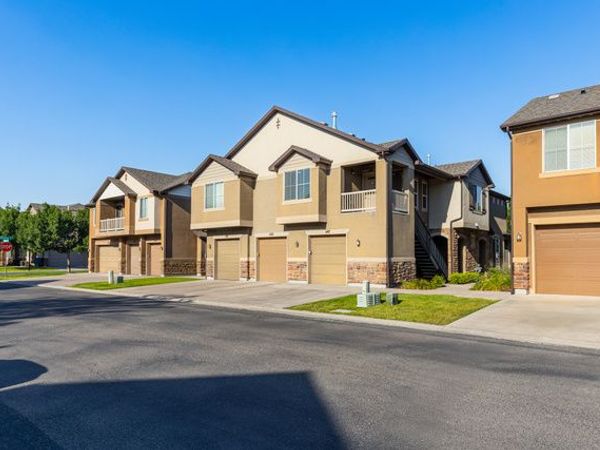 1147 N ABBOTSFORD DR , North Salt Lake, UT 84054