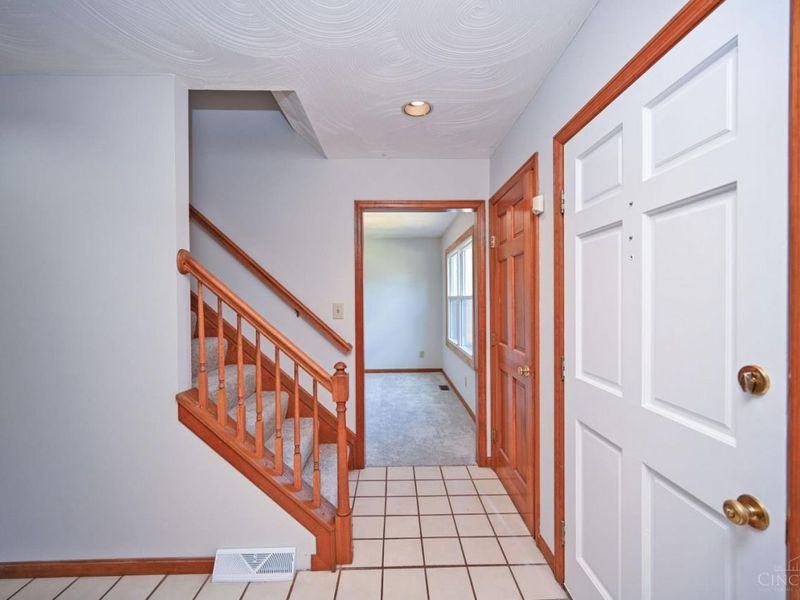 11407 Owenton Court, Forest Park, OH 45240 Photo 4