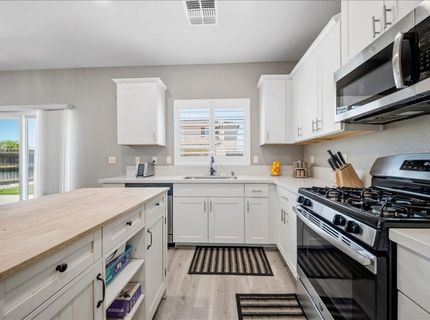 4040 Parkmoor Ln, Roseville, CA 95747 Photo