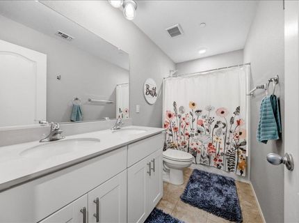 4040 Parkmoor Ln, Roseville, CA 95747 Photo
