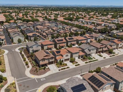 4040 Parkmoor Ln, Roseville, CA 95747 Photo
