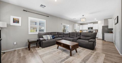 4040 Parkmoor Ln, Roseville, CA 95747 Photo