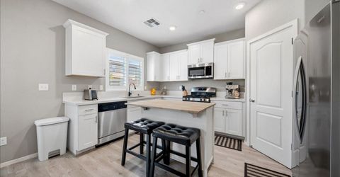 4040 Parkmoor Ln, Roseville, CA 95747 Photo