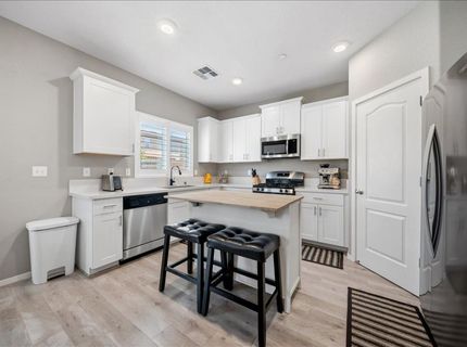 4040 Parkmoor Ln, Roseville, CA 95747 Photo