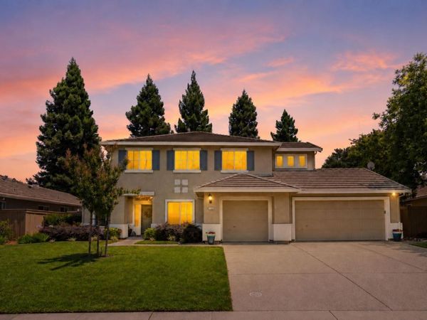 11742 Tenderfoot Dr, Gold River, CA 95670