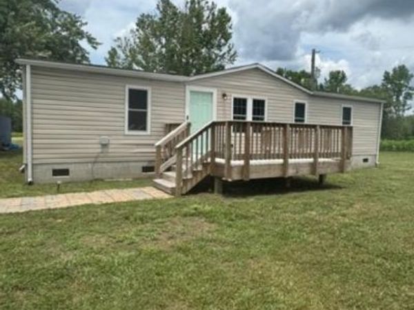 18384 Wakefield Road, Courtland, VA 23837