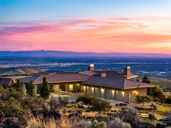 6329 E Wildhorse Ln, Boise, ID 83712