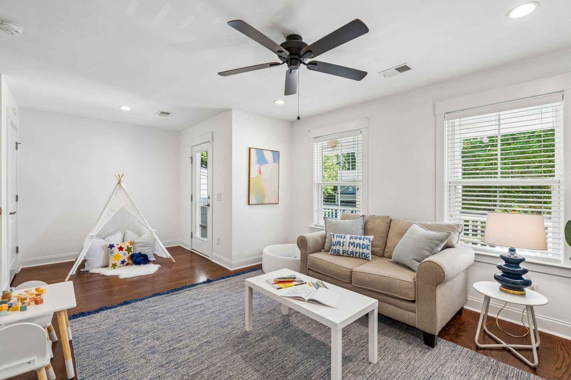 217 President Circle Photo 38