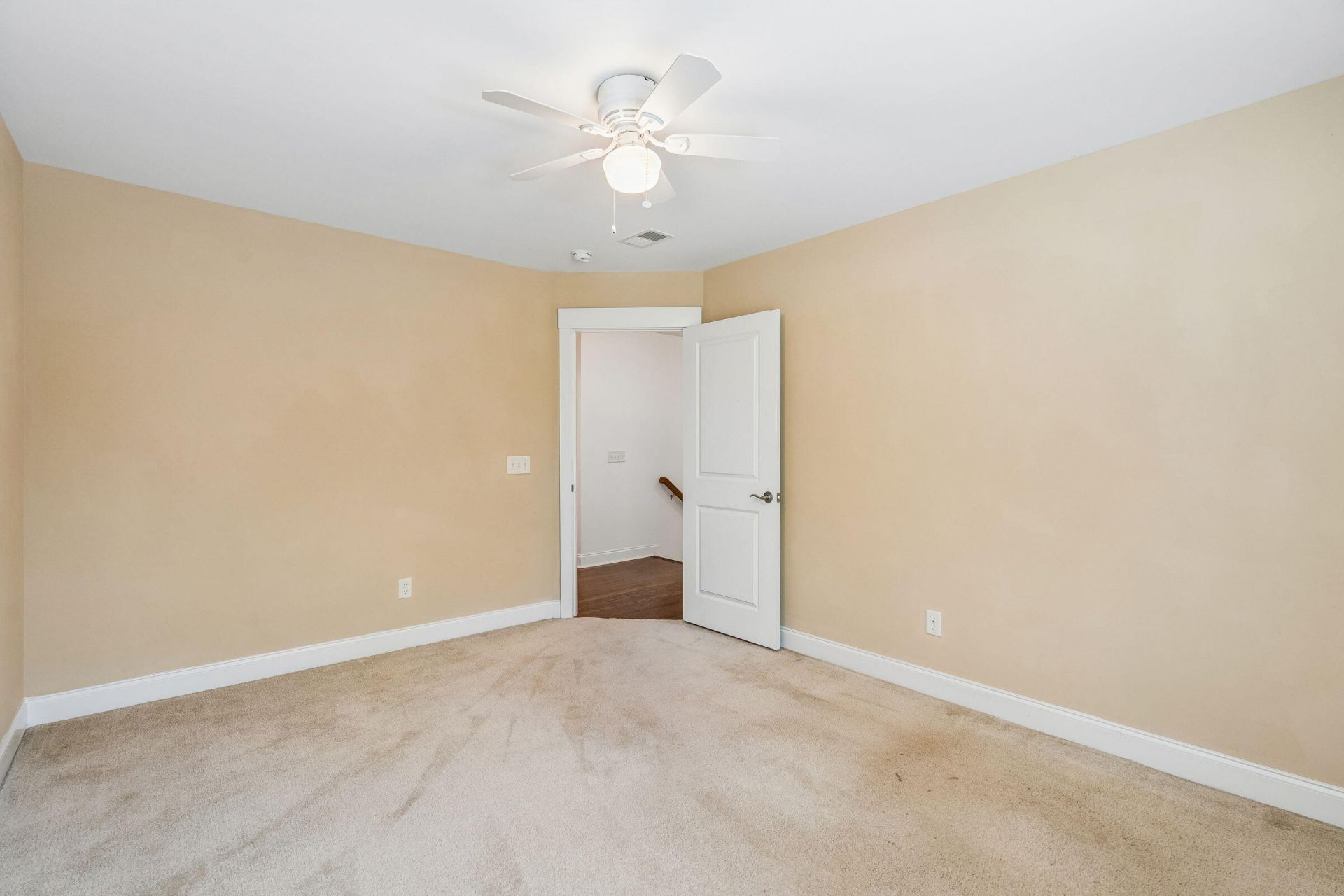 217 President Circle Photo 45