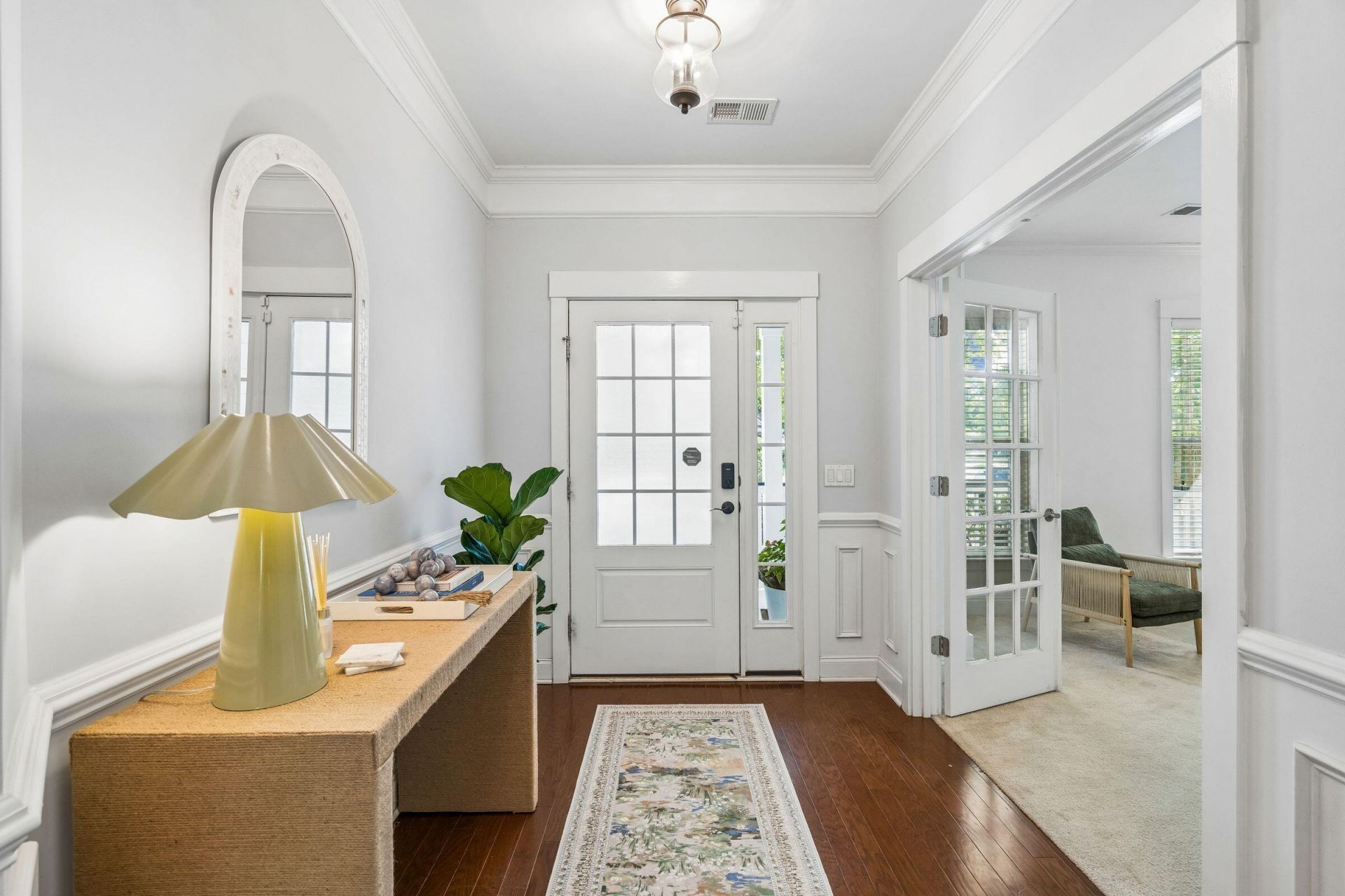 217 President Circle Photo 6