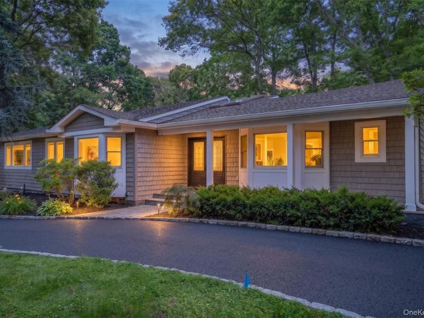 2 Rawlings Drive , Melville, NY 11747