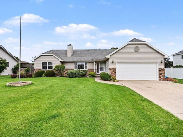 217 E Sunset Avenue , Sandwich, IL 60548