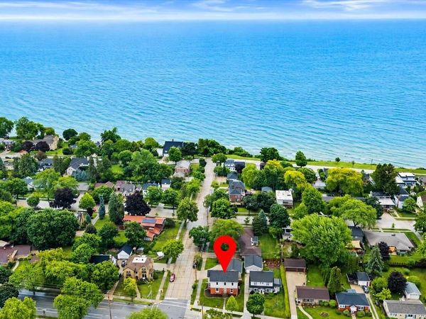 2925 N Main STREET, Racine, WI 53402