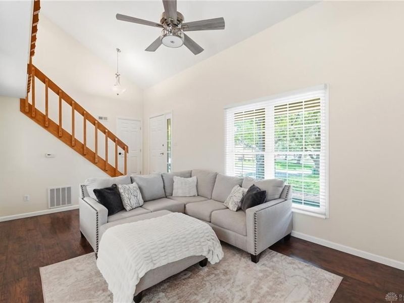 1007 Foxshire Place, Centerville, OH 45458 Photo 5