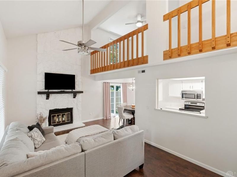 1007 Foxshire Place, Centerville, OH 45458 Photo 8