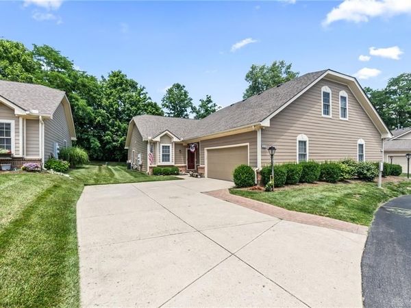 3378 Darbyshire Drive, Beavercreek, OH 45440