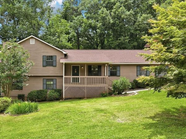357 Kings Hill Court , Lawrenceville, GA 30045