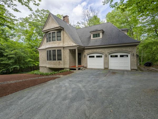 12 Fernwood Lane, Grantham, NH 03753