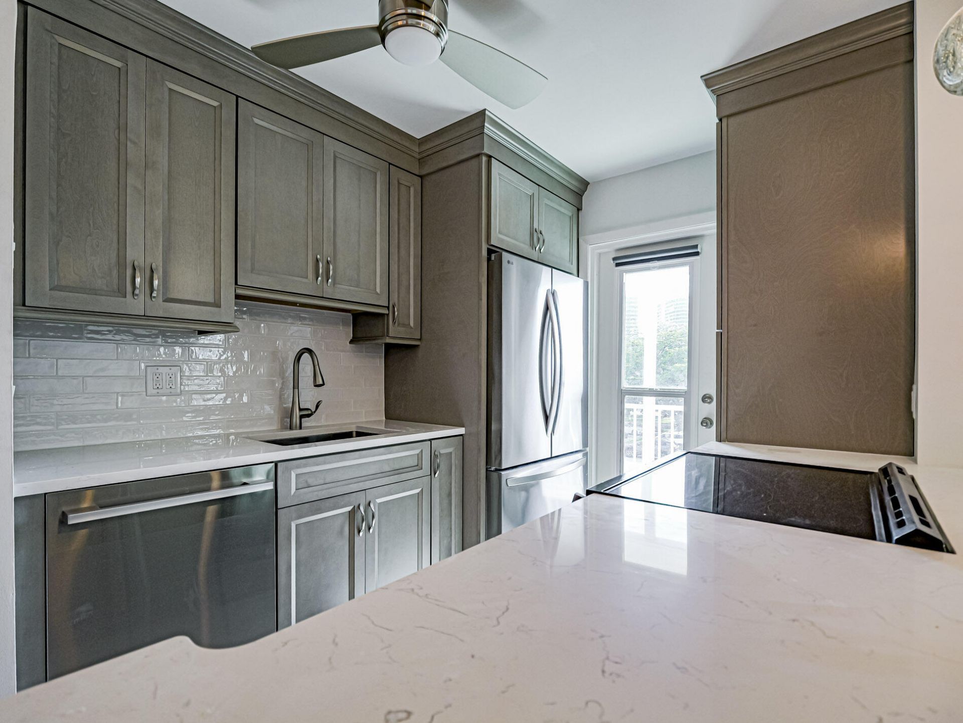 37 Yacht Club Drive, Unit 310, North Palm Beach, FL 33408 Photo