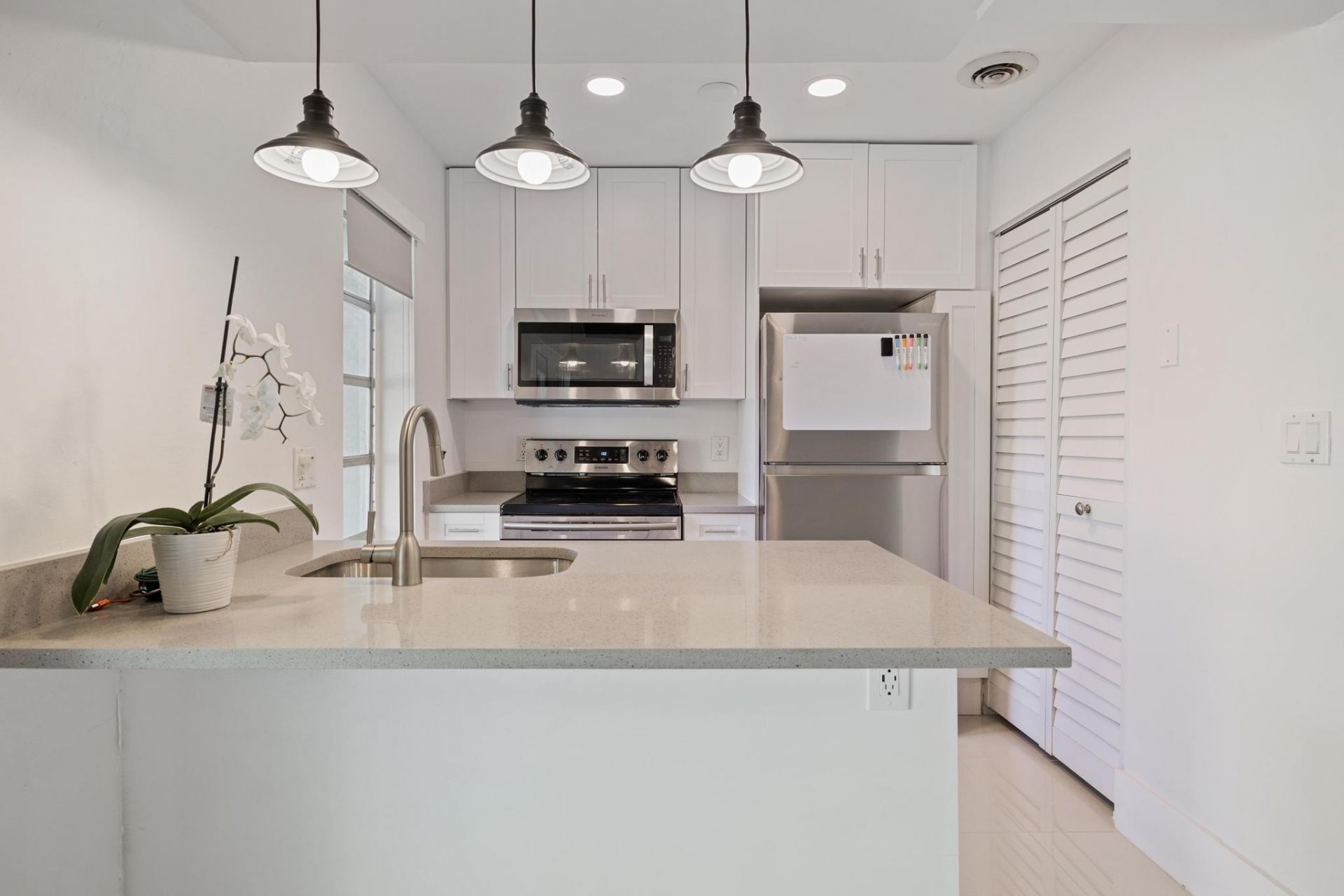 410 SE 13th Street, Unit 2, Fort Lauderdale, FL 33316 Photo