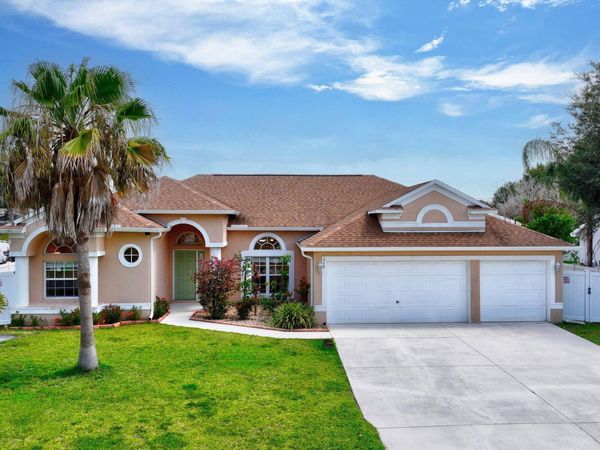 268 SW Moselle Avenue, Port St. Lucie, FL 34984