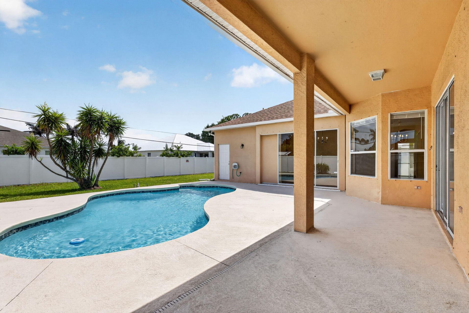 268 SW Moselle Avenue, Port Saint Lucie, FL 34984 Photo