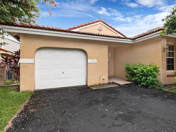 1513 Garden Rd , Weston, FL 33326