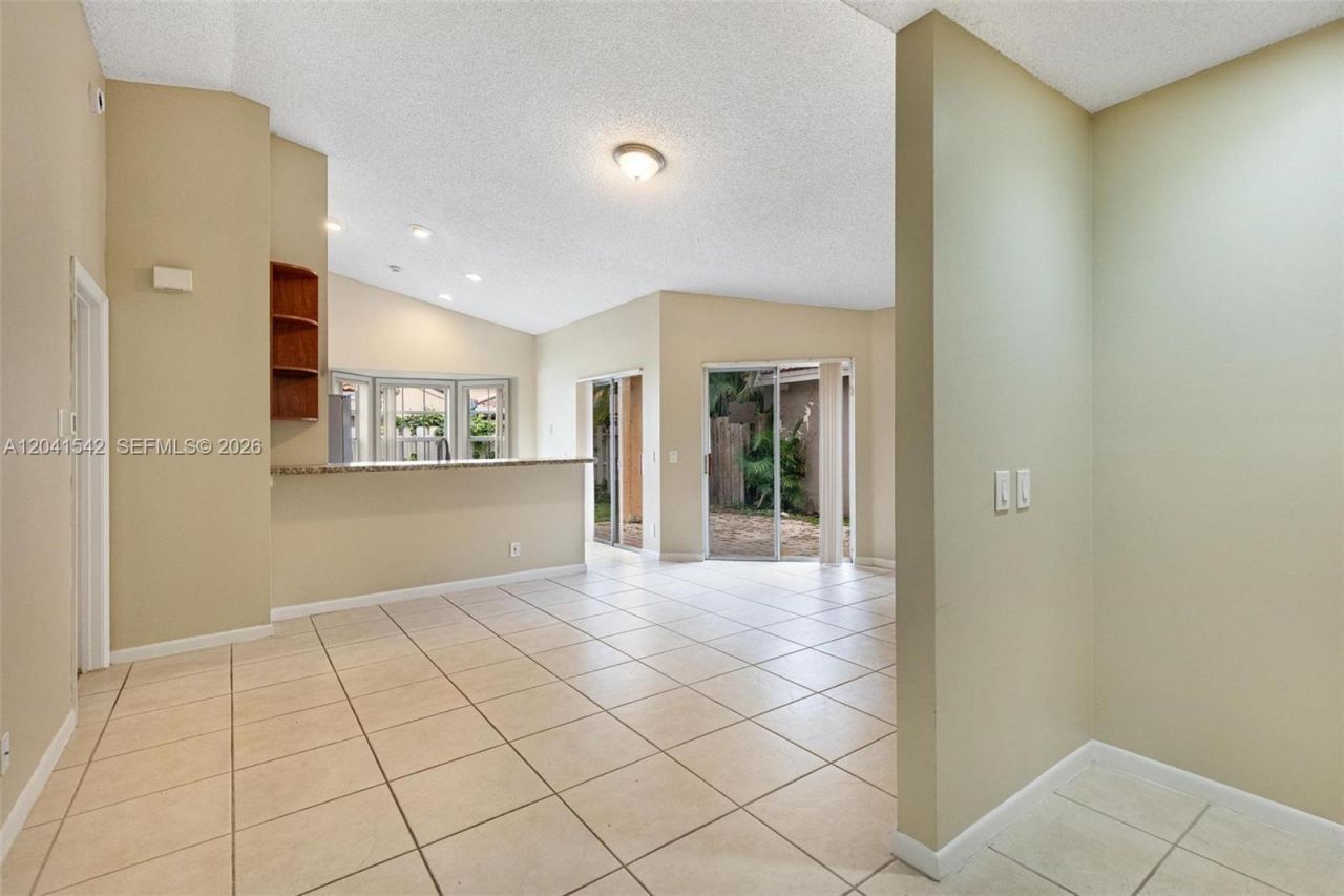 1513 Garden Rd , Weston, FL 33326 Photo