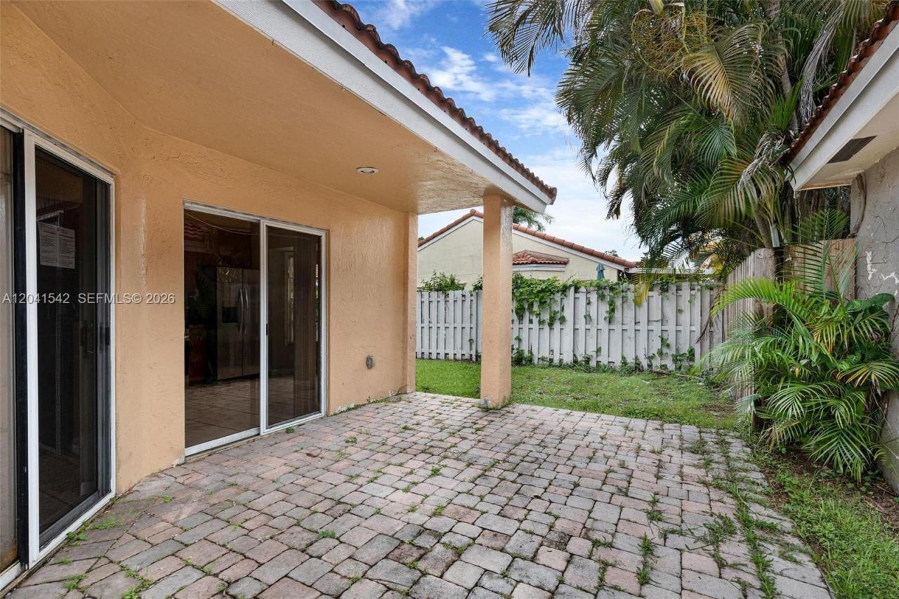 1513 Garden Rd , Weston, FL 33326 Photo
