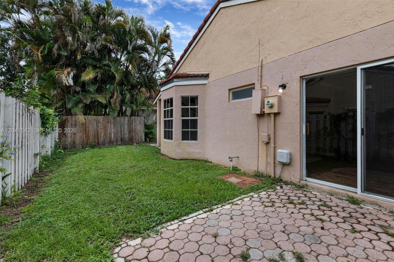 1513 Garden Rd , Weston, FL 33326 Photo