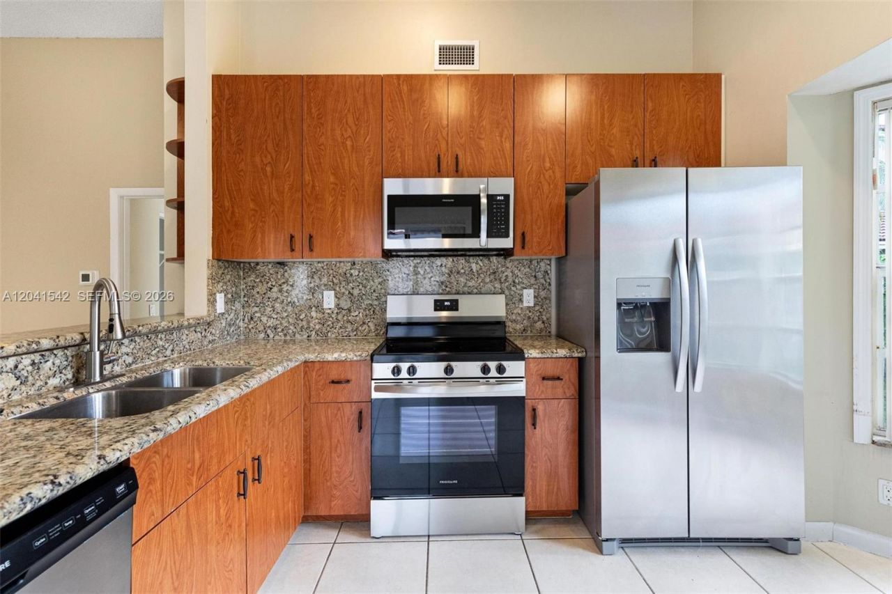 1513 Garden Rd , Weston, FL 33326 Photo
