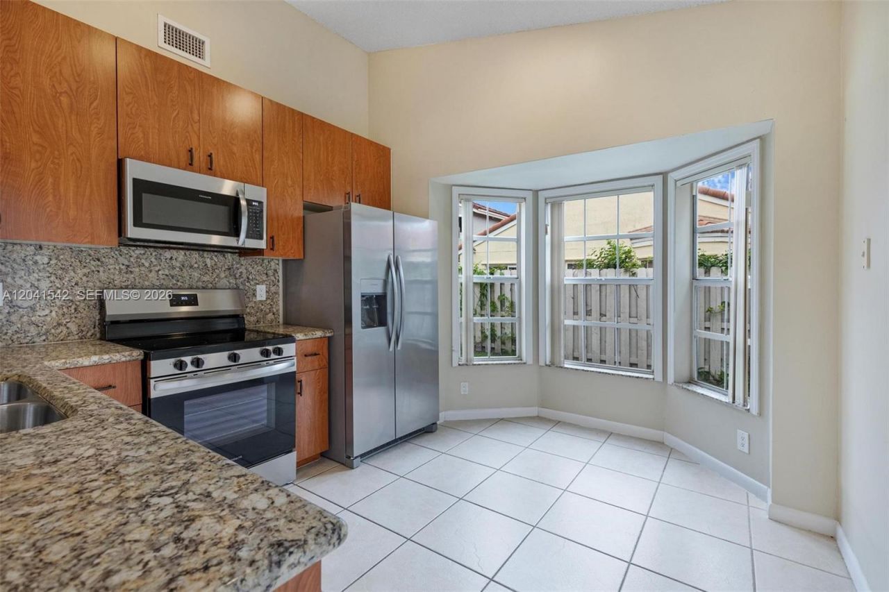1513 Garden Rd , Weston, FL 33326 Photo