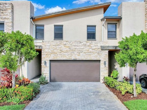 10533 NW 81st St , Doral, FL 33178