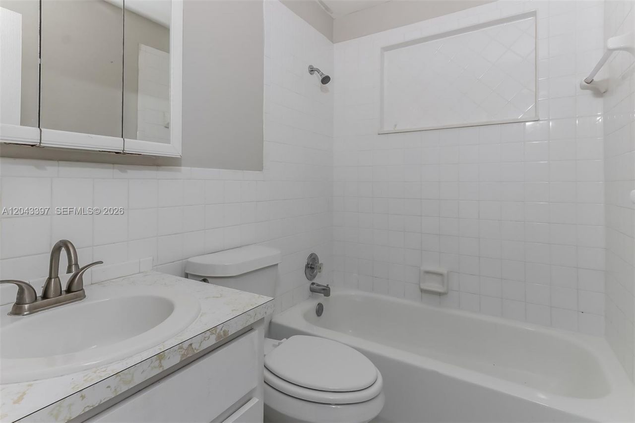11823 Dahlia Dr, Royal Palm Beach, FL 33411 Photo