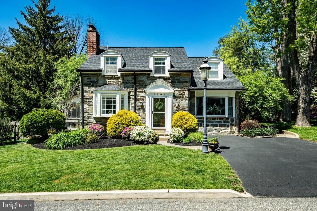 1000 CARROLL ROAD , WYNNEWOOD, PA 19096