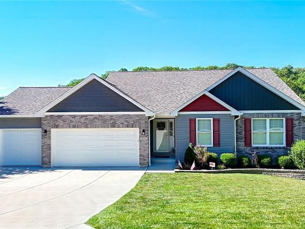 10162 Lake Ridge Drive, Hillsboro, MO 63050