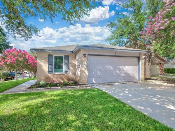 101 Texas Ash CV, Manchaca, TX 78652