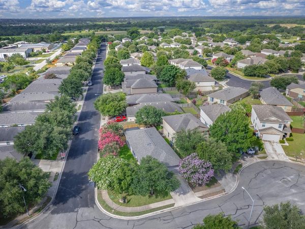 101 Texas Ash CV, Manchaca, TX 78652