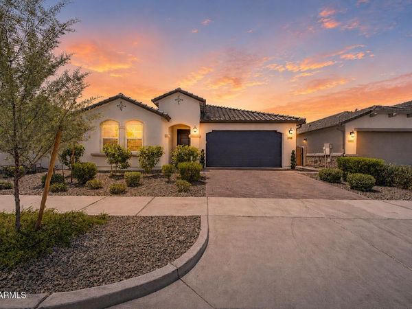 1505 W J WALTZ Way, Apache Junction, AZ 85120