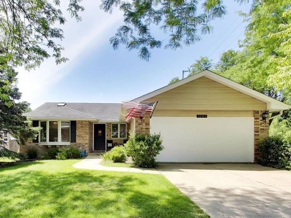 1002 S Haddow Avenue , Arlington Heights, IL 60005