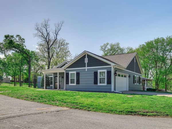1 Circle Drive , Monkey Island, OK 74331