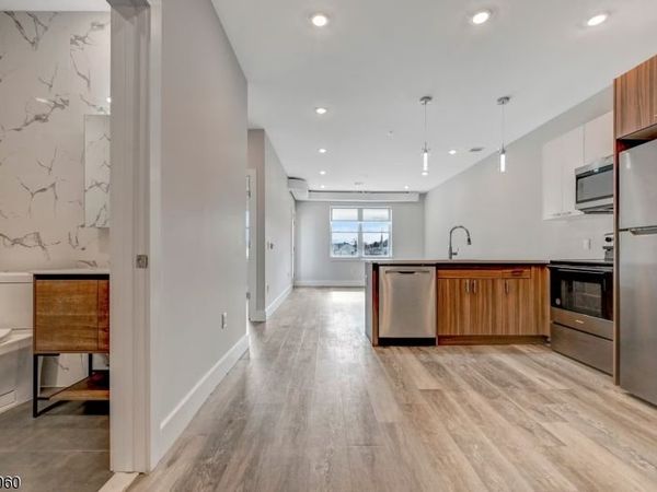 2 Flanders Rd 520, Unit 520, Netcong, NJ 07857